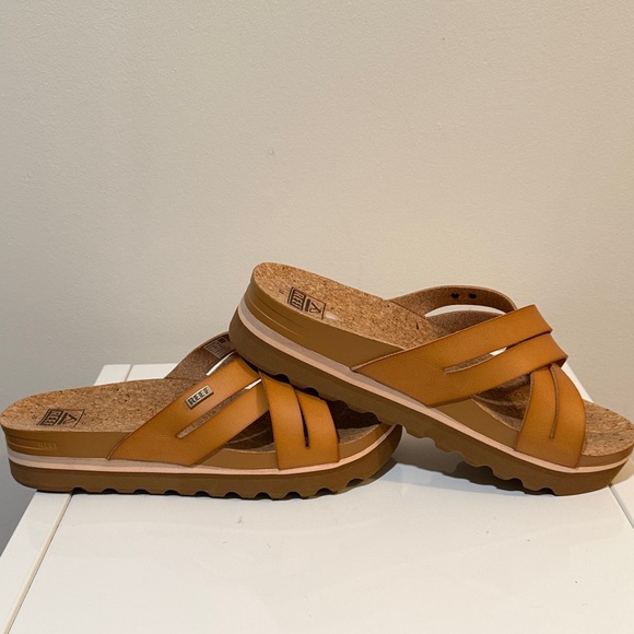 REEF Women's Cushion Bloom Hi Platform Sandals size 10 - Picture 6 of 9